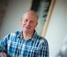 Huw Davies